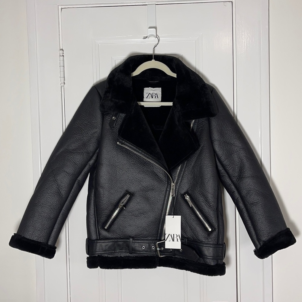 ZARA DOUBLE-FACED JACKET (Zara black faux leather fur moto jacket) Size Small